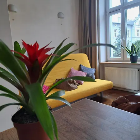 Apartment Centre Retreat